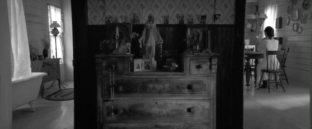 母亲的双眼(2016)的剧照 母亲的双眼(2016)的剧照