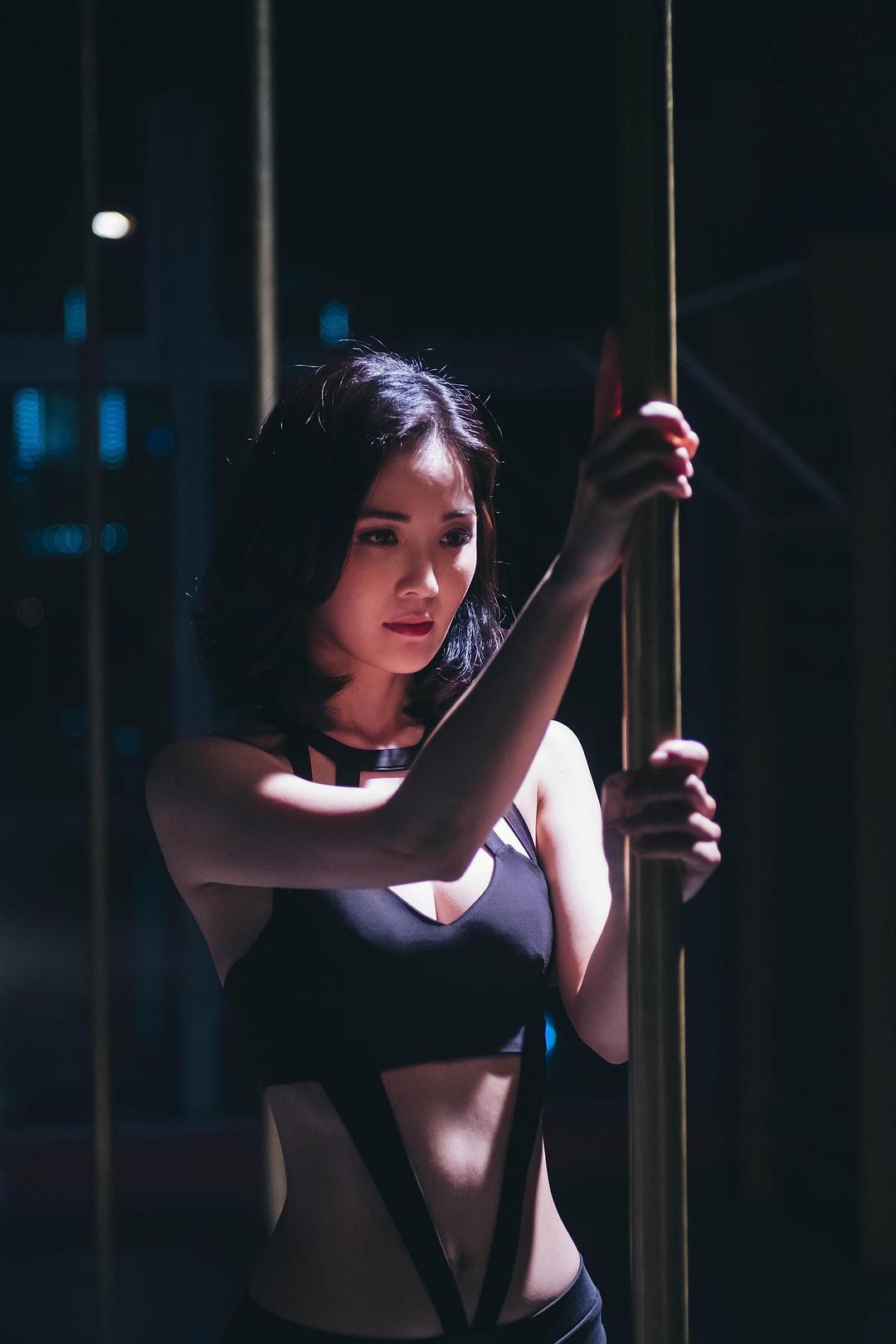 非分熟女
(2018)的剧照 非分熟女
(2018)的剧照