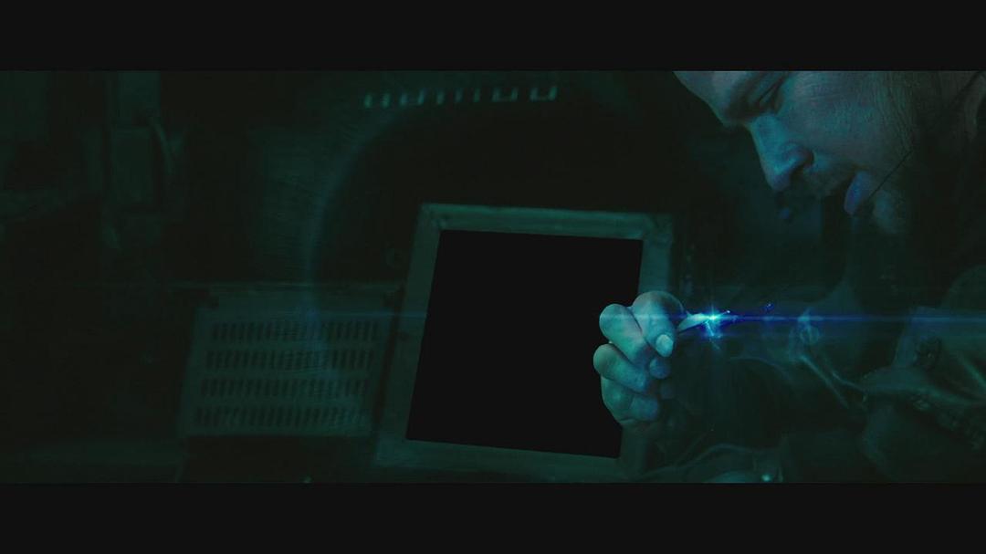 星际拾荒者(2013)的剧照 星际拾荒者(2013)的剧照