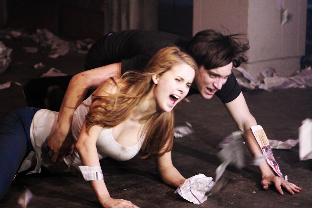 墓地邂逅2(2012)的剧照 墓地邂逅2(2012)的剧照