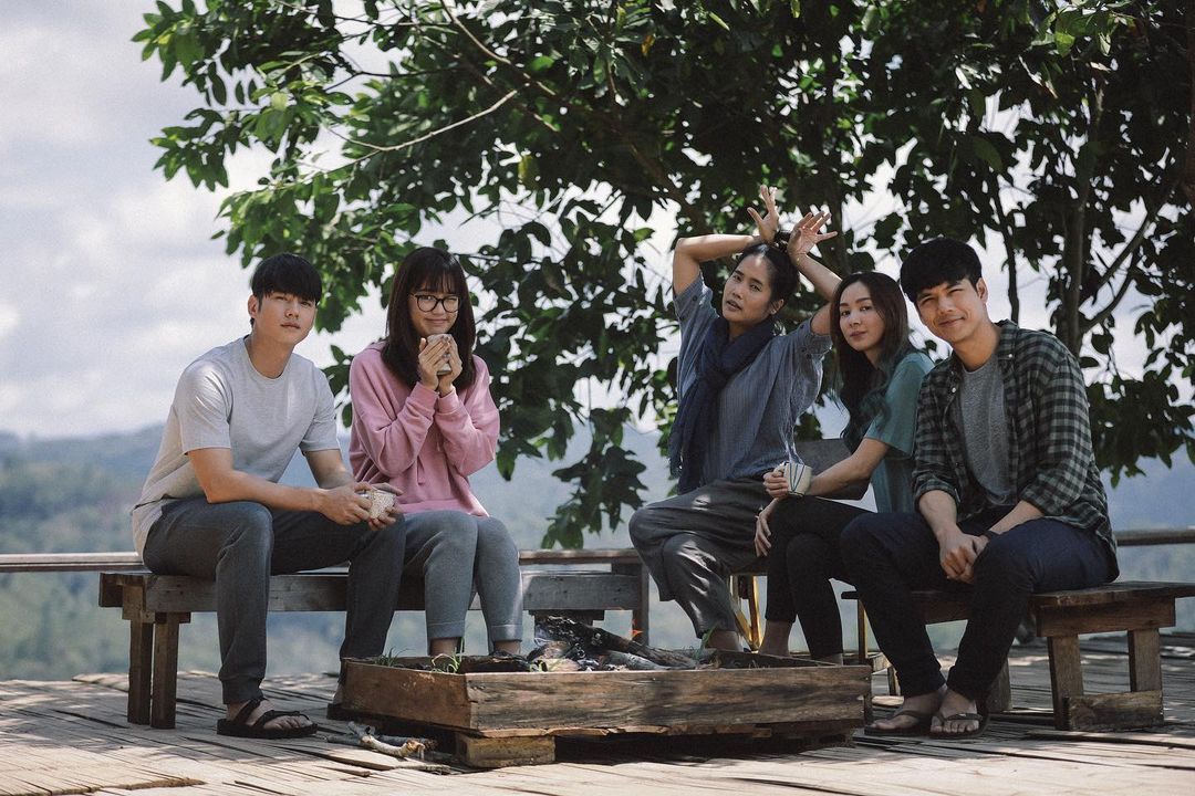 单身请开眼(2020)的剧照 单身请开眼(2020)的剧照