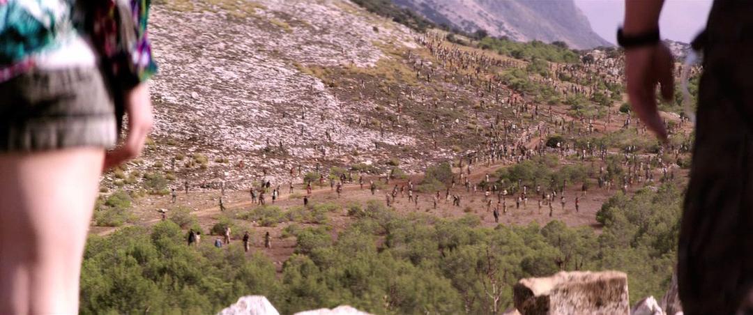 逃亡僵尸岛(2015)的剧照 逃亡僵尸岛(2015)的剧照