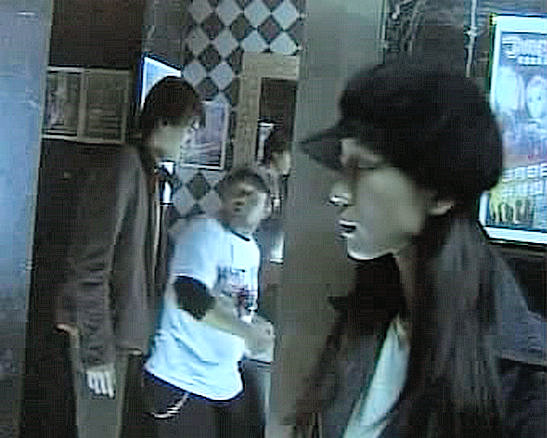 阴阳路14:双鬼拍门
(2002)的剧照 阴阳路14:双鬼拍门
(2002)的剧照