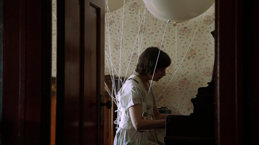 吸血鬼(2011)的剧照 吸血鬼(2011)的剧照