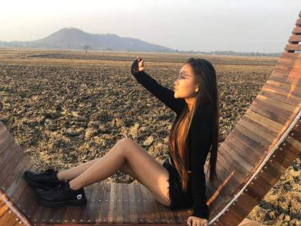 邓家希生前照片