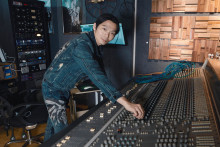 唱作歌手易白 唱作歌手易白