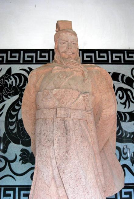 费祎塑像 费祎塑像