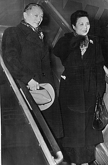 顾维钧与宋美龄
顾维钧与宋美龄