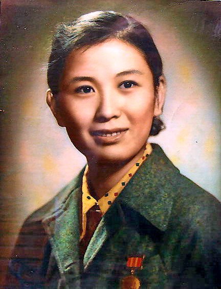 著名黄梅戏表演艺术家—严凤英 著名黄梅戏表演艺术家—严凤英