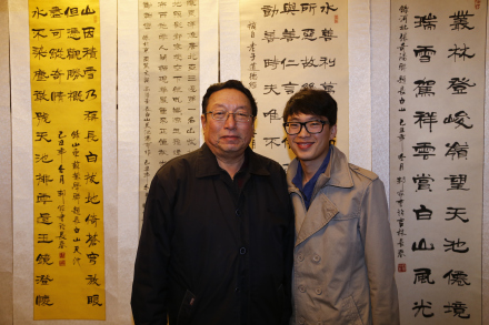 2012年冬,与著名评论家朱晶先生 2012年冬,与著名评论家朱晶先生