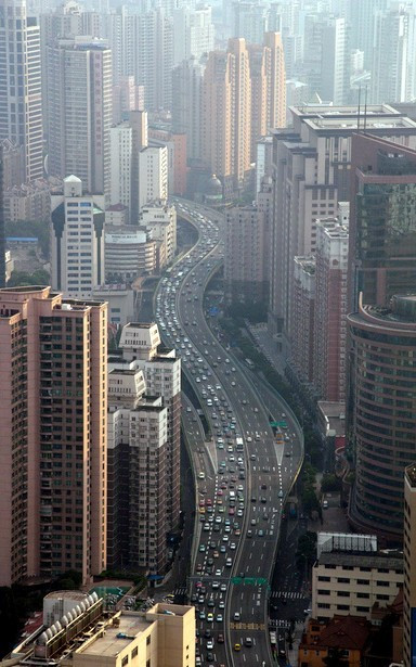 车水马龙,繁花似锦的静安区 车水马龙,繁花似锦的静安区