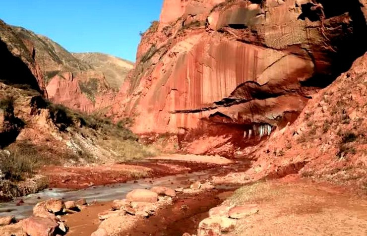 延河源头靖边天赐湾