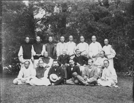 1897年圣约翰书院全体教师合影 1897年圣约翰书院全体教师合影