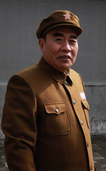 王伍福饰演朱德 王伍福饰演朱德