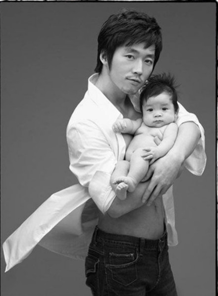 张赫慈善 张赫慈善