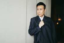 于和伟西装写真 于和伟西装写真