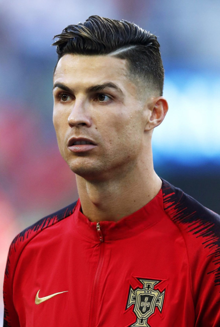 克里斯蒂亚诺·罗纳尔多(C罗) 克里斯蒂亚诺·罗纳尔多(C罗)