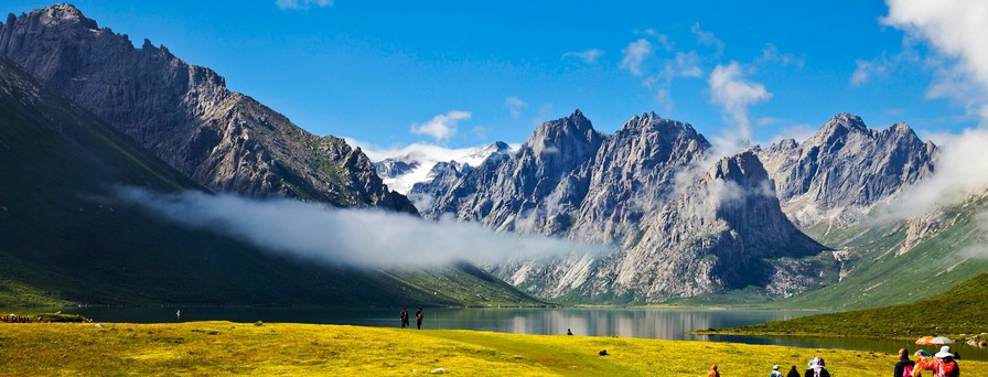 大渡河源头地区青海省果洛山