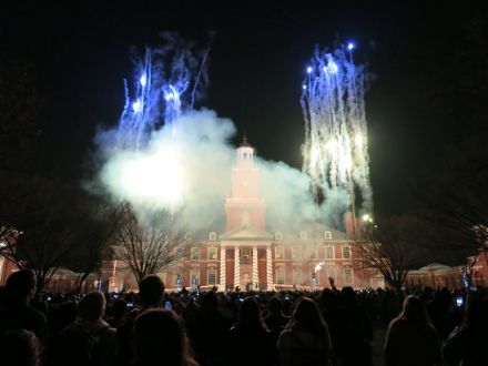 冬季Lighting of the Quads活动现场 冬季Lighting of the Quads活动现场