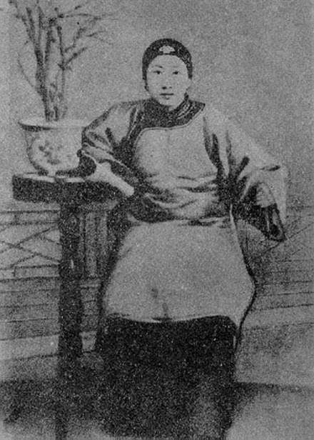 秋瑾历史照片 秋瑾历史照片