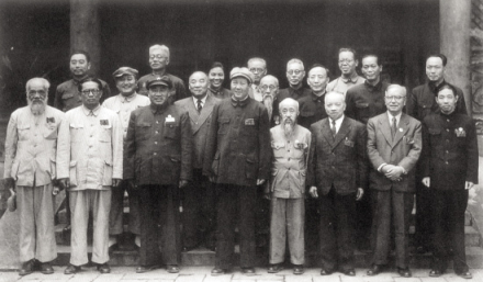 1949年,全国政协筹备会常委合影 1949年,全国政协筹备会常委合影