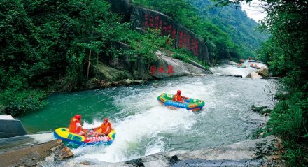 江西白云峰漂流