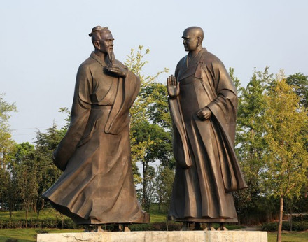 习凿齿、释道安巨型雕塑(襄荆高速襄南出口处) 习凿齿、释道安巨型雕塑(襄荆高速襄南出口处)