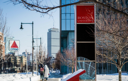 波士顿大学校园风光 波士顿大学校园风光