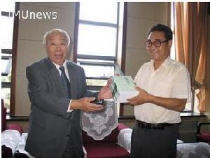 玛拉沁夫(左) 玛拉沁夫(左)