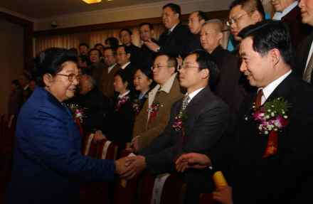 全国人大常委会副委员长顾秀莲接见王金云 全国人大常委会副委员长顾秀莲接见王金云