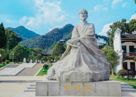 双井村的黄庭坚雕像 双井村的黄庭坚雕像