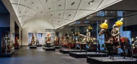 新巨人厅 新巨人厅