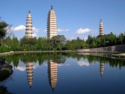 大理三塔 大理三塔