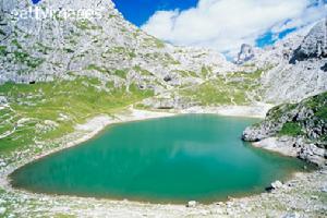 阿尔卑斯山脉
阿尔卑斯山脉