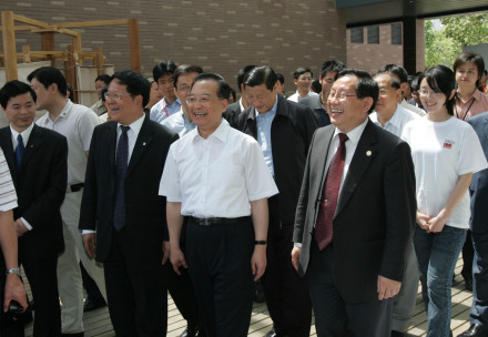 原国务院总理温家宝来访同济 原国务院总理温家宝来访同济
