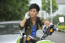 《爱情面前谁怕谁》郑天乐形象 《爱情面前谁怕谁》郑天乐形象