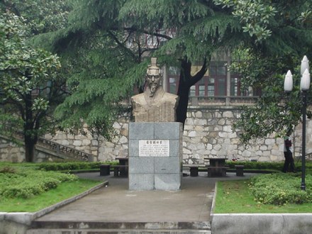 王粲的七哀诗 王粲的七哀诗