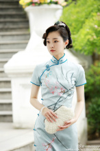 《小楼昨夜又东风》