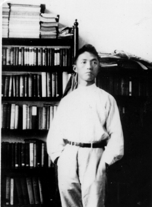 青年泽民好学激进有抱负 青年泽民好学激进有抱负