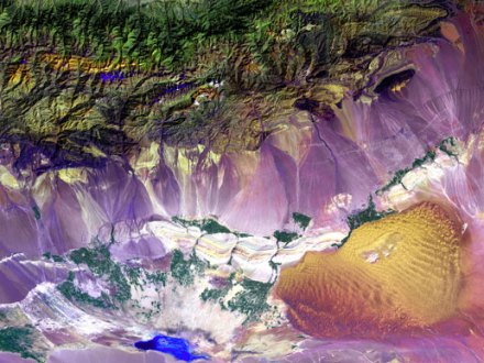 吐鲁番盆地 吐鲁番盆地