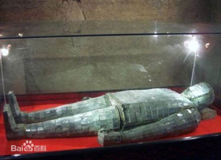 金缕玉衣 金缕玉衣