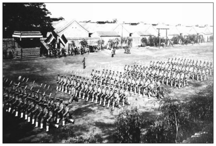 袁世凯就任正式大总统后与各国使节合影 袁世凯就任正式大总统后与各国使节合影