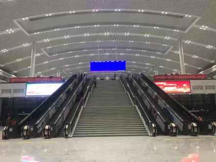 宽敞大气的赣州西站进站大厅 宽敞大气的赣州西站进站大厅