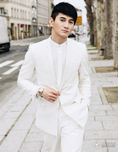 吴奇隆_巴黎时装周