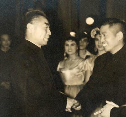 周恩来看了曹火星的表演后大加赞赏 周恩来看了曹火星的表演后大加赞赏