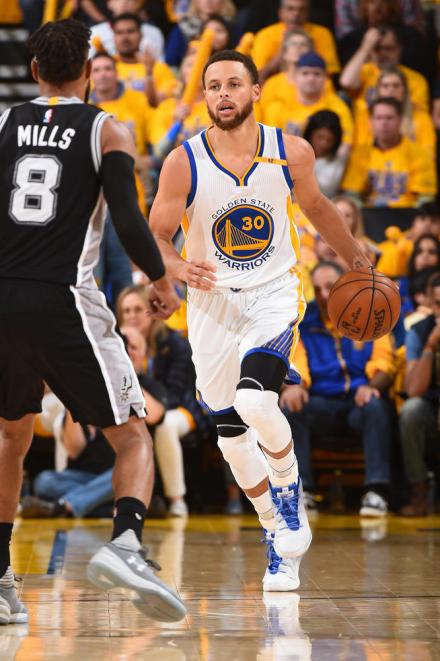 对阵马刺 对阵马刺