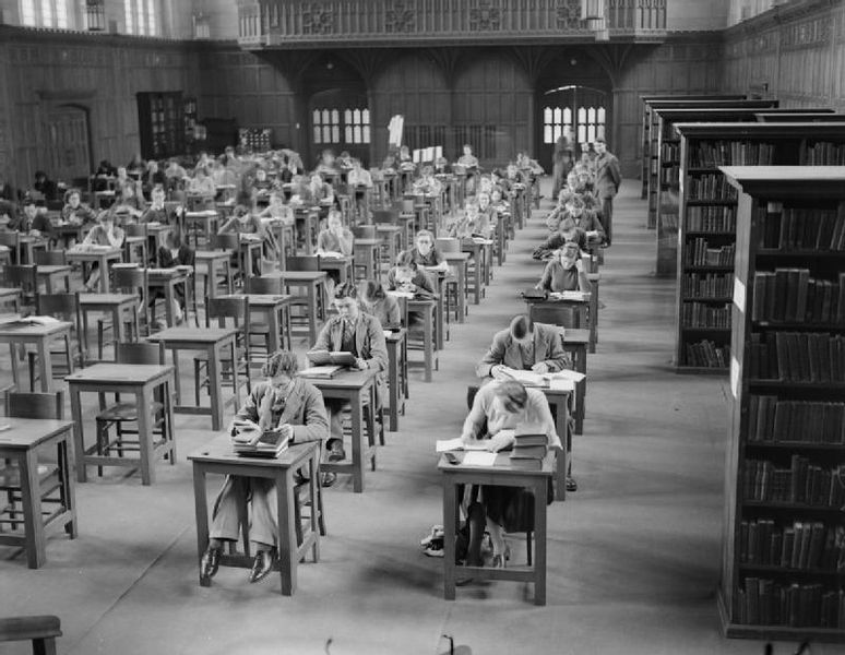 二战时的国王学院学生