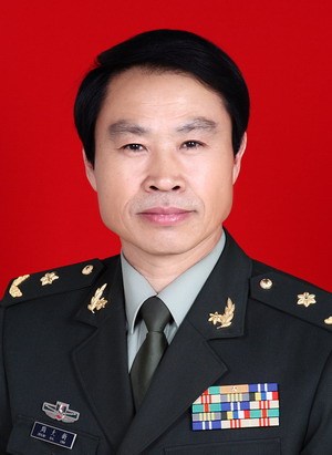 周大新少将,总后勤部创作室主任 周大新少将,总后勤部创作室主任