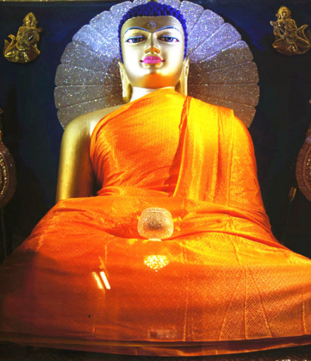 菩提迦耶释迦牟尼佛等身像 菩提迦耶释迦牟尼佛等身像