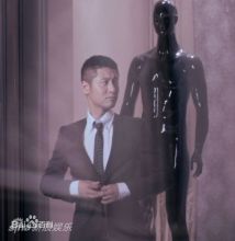 任重出演张靓颖MV《大胆》